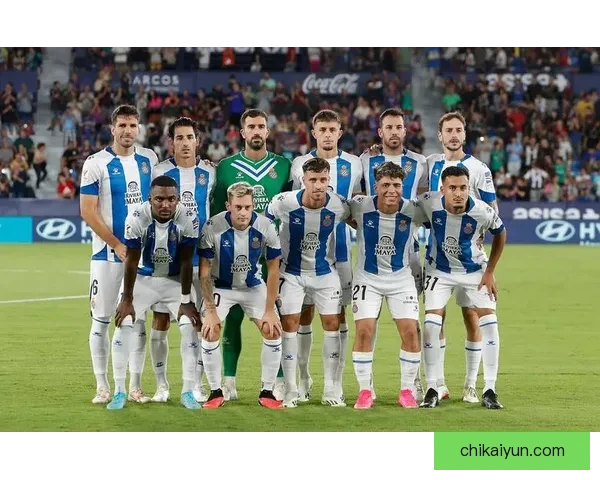 西甲竞争激烈，球队状态回暖值得关注